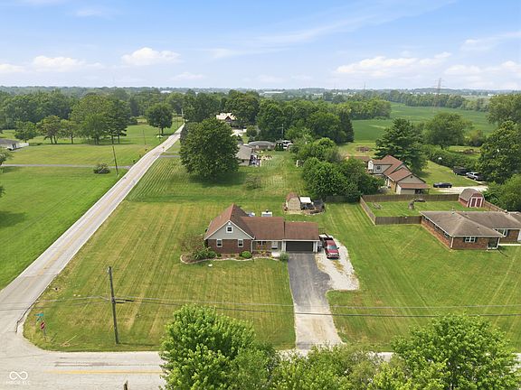 4th image of 3640 Davis Rd