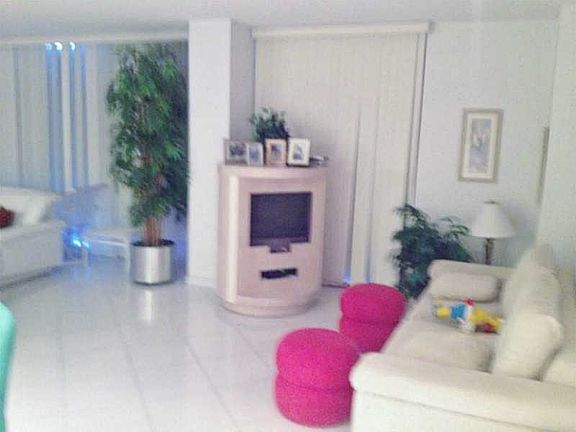 2nd image of 20355 NE 34th Ct APT 927