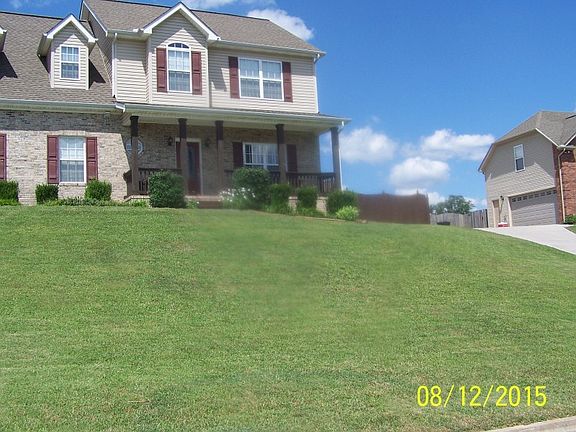 2nd image of 2104 Country Brook Ln