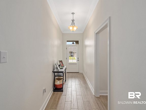 3rd image of 30799 Bauer Ave