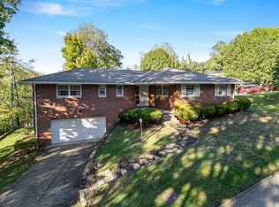 106 Summit Dr, Huntington, WV 25705
