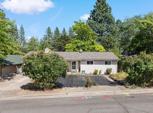 600 Ray Ln, Ashland, OR 97520