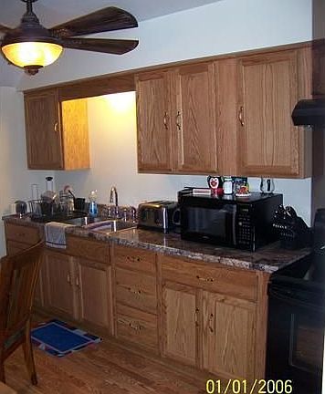 5th image of 1560 Blandin Ave