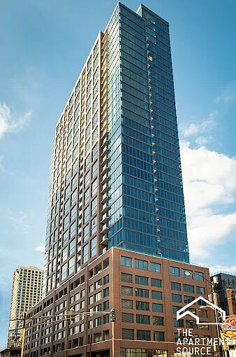 637 Wells 2bed 2bath — Photo 3