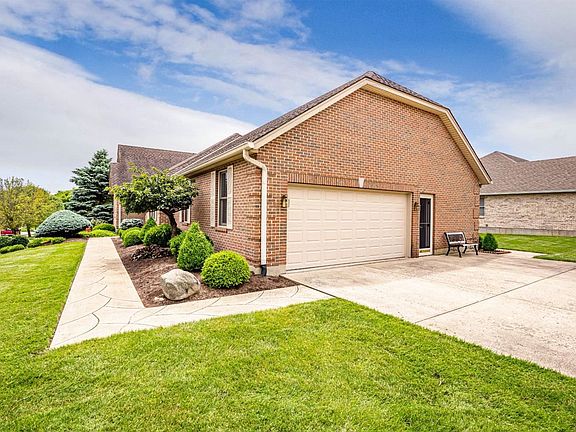 3rd image of 1675 Ainsley Ln