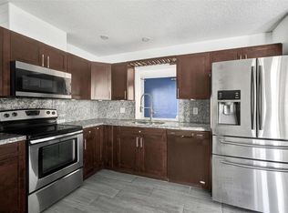 8105 SW 10th St, Pompano Beach, FL 33068