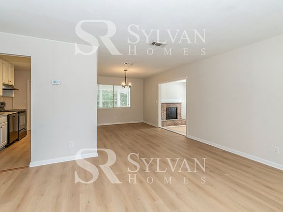 5th image of 1205 Knobb Hill Dr