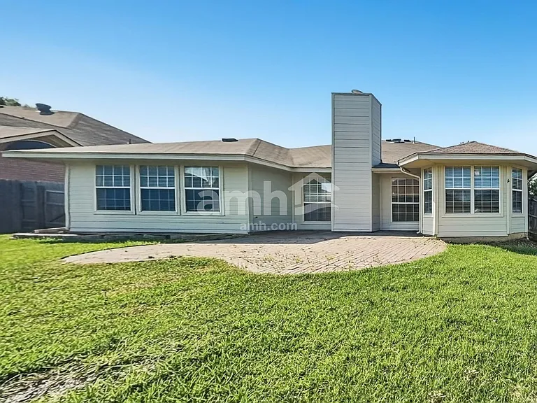 3809 Staghorn Cir N — Photo 18