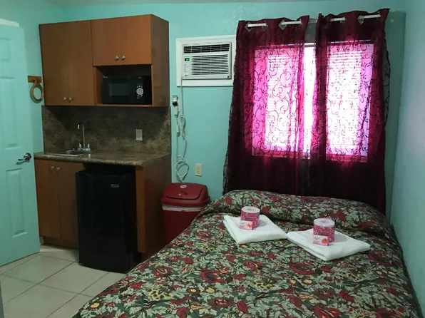 (undisclosed Address), Hialeah, FL 33010