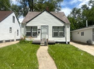8606 Strathmoor St, Detroit, MI 48228