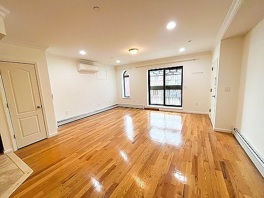 1st image of 127 Bay 28 St #2