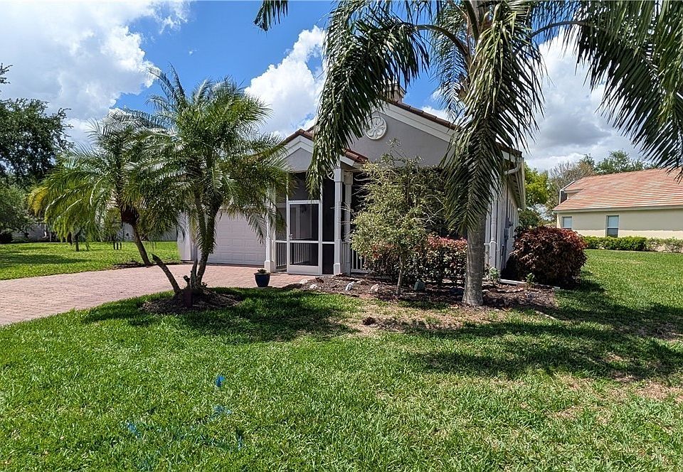 1st image of 15359 Yellow Wood Dr