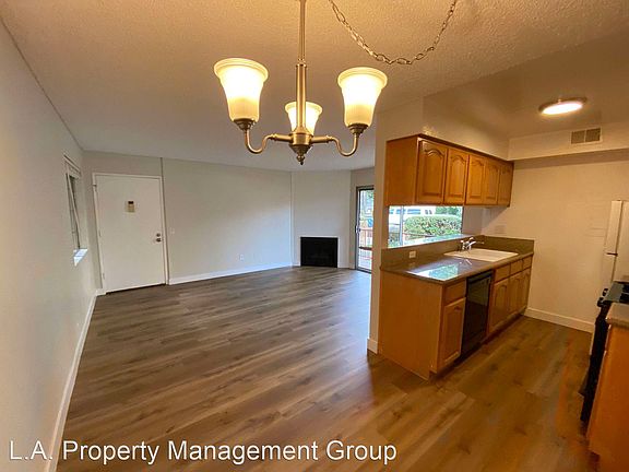 4th image of 5435 Bellingham Ave APT 101