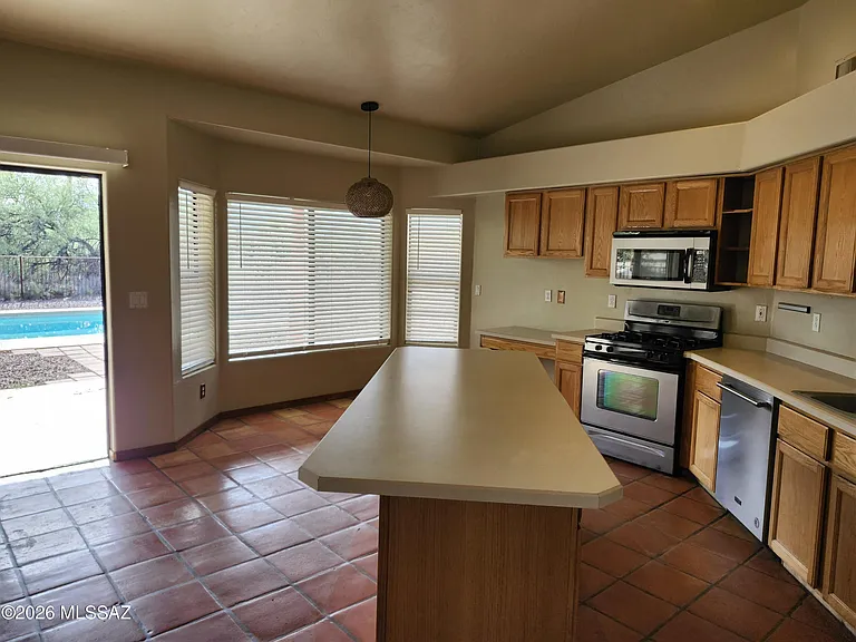 11065 E Snyder Rd — Photo 21