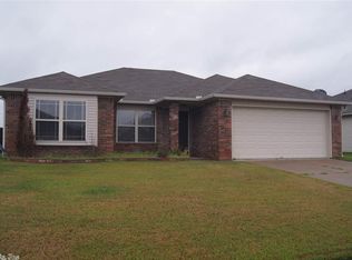 919 Yarrow Dr, N Little Rock, AR 72117