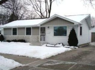 2037 Farlin Ave, Green Bay, WI 54302