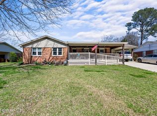 35 Coatsland Dr, Jackson, TN 38301