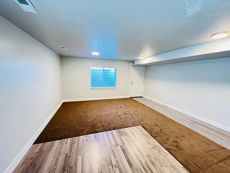 4725 Gunsight Peak Dr — Photo 23