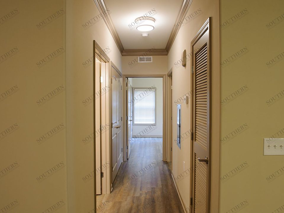 1st image of 309 Professional Park Dr #H