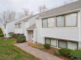 57 Brookwood Dr APT A, Rocky Hill, CT 06067
