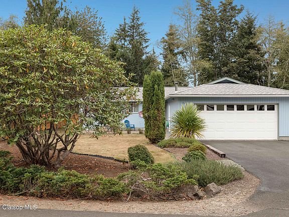 3rd image of 35369 Woodland Ln