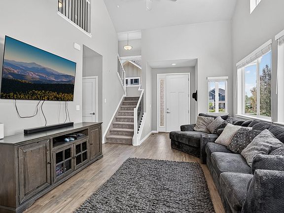 5th image of 3343 Green Lake Dr #1