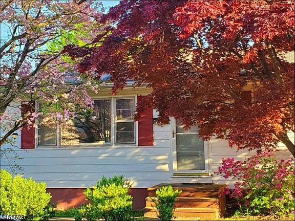2nd image of 812 Sampson Ave