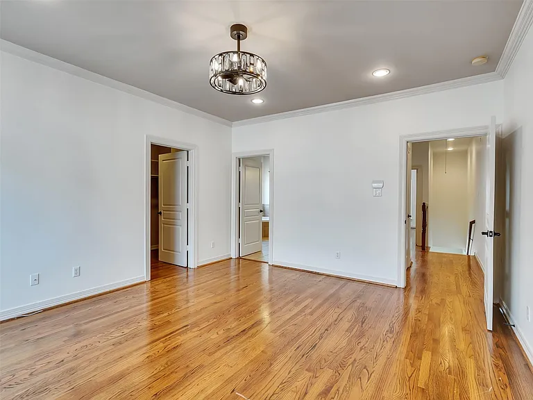 2540 Prospect St #B — Photo 22