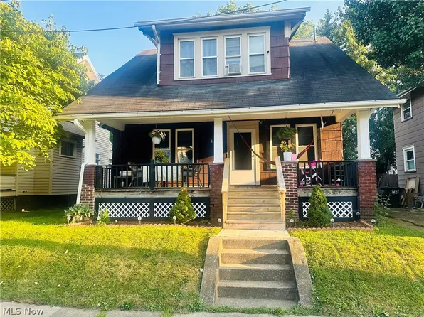 2616 Crown Pl NW, Canton, OH 44708