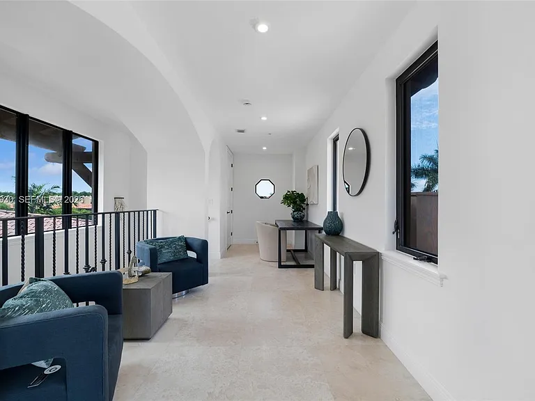6226 Paradise Point Dr — Photo 50