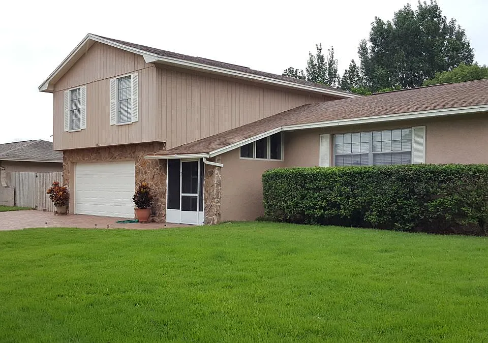 8021 Sandberry Blvd