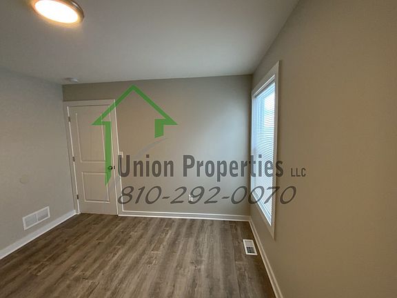 4th image of 3429 10th Ave