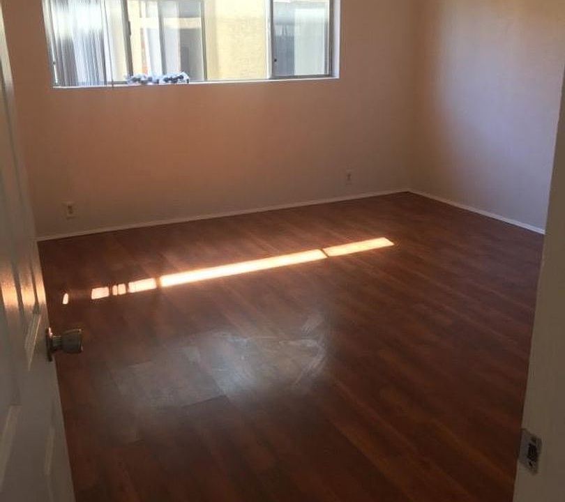 1st image of 12906 Doty Ave APT D