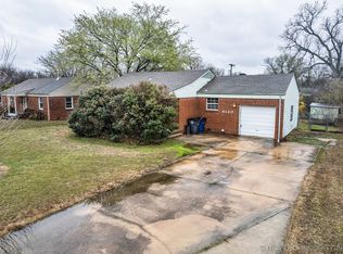 6140 E 4th Pl, Tulsa, OK 74112