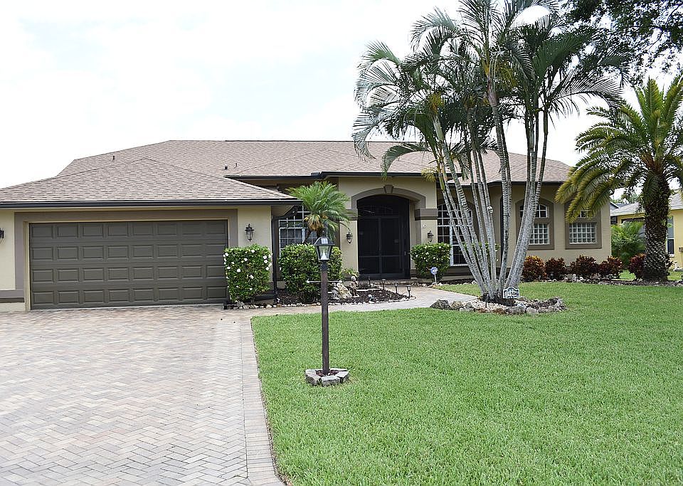 1st image of 19506 Devonwood Cir