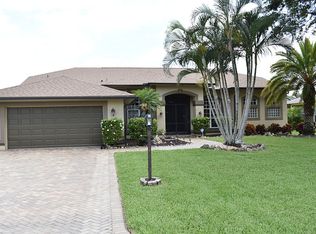 19506 Devonwood Cir, Fort Myers, FL 33967