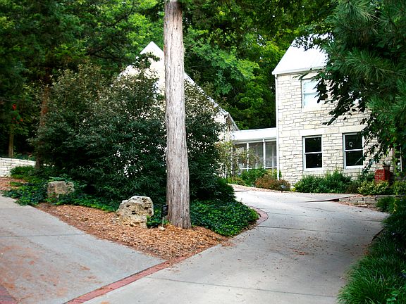 Private, end of cul de sac
