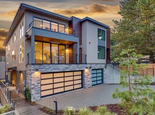 8707 A 116th Ave NE, Kirkland, WA