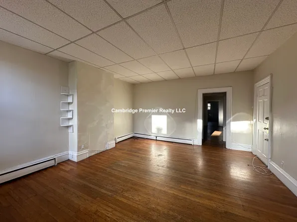179 Harvard St, Cambridge, MA