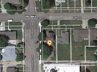306 E 4th St, Blue Earth, MN 56013