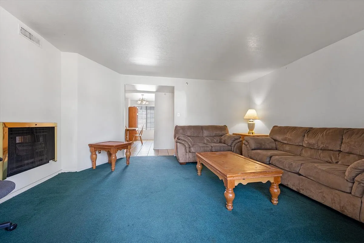4 bed, $465 — Photo 2