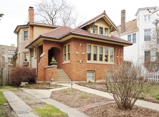 1921 W Lunt Ave, Chicago, IL 60626