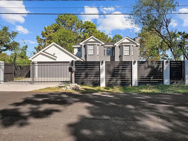 2504 Ferguson Way — Photo 1