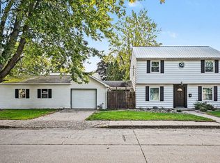 701 N Elm St, Nappanee, IN 46550