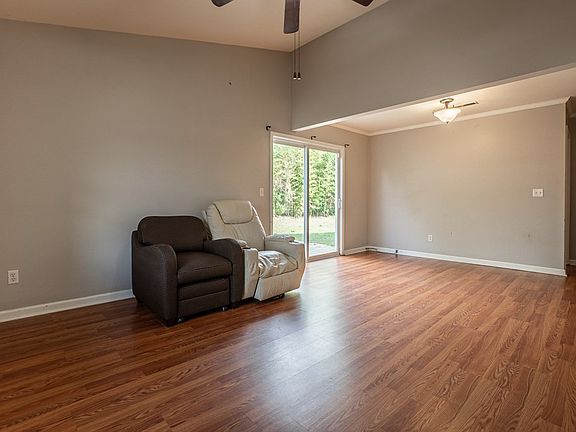 3rd image of 6010 Lost Creek Dr