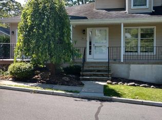 9 Beech Ct UNIT A, Brielle, NJ 08730