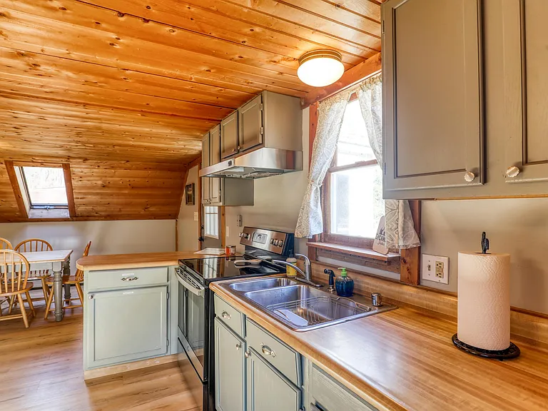 1023 Ritters Valley Dr — Photo 5