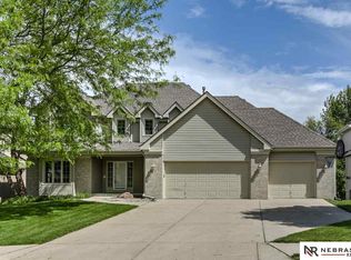 17514 Renfro St, Omaha, NE 68135