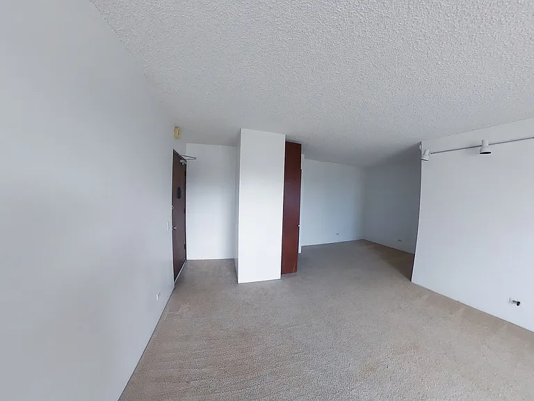 2740 Kuilei St #2101 — Photo 5