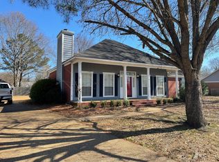310 Hemlock Dr, Flowood, MS 39232